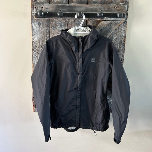 Women's Mountain Equipment Co-Op Light Weight Full Zipper Jacket w/Hood Black - Picture 1 of 3